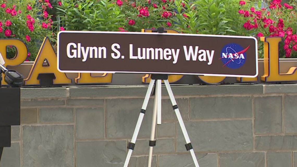 Old Forge dedicates street to Apollo 11 flight director - Vimarsana News