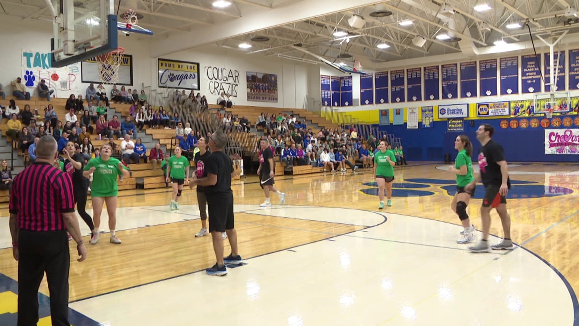 A senior at Valley View High School organized the Coaches vs. Cancer game.