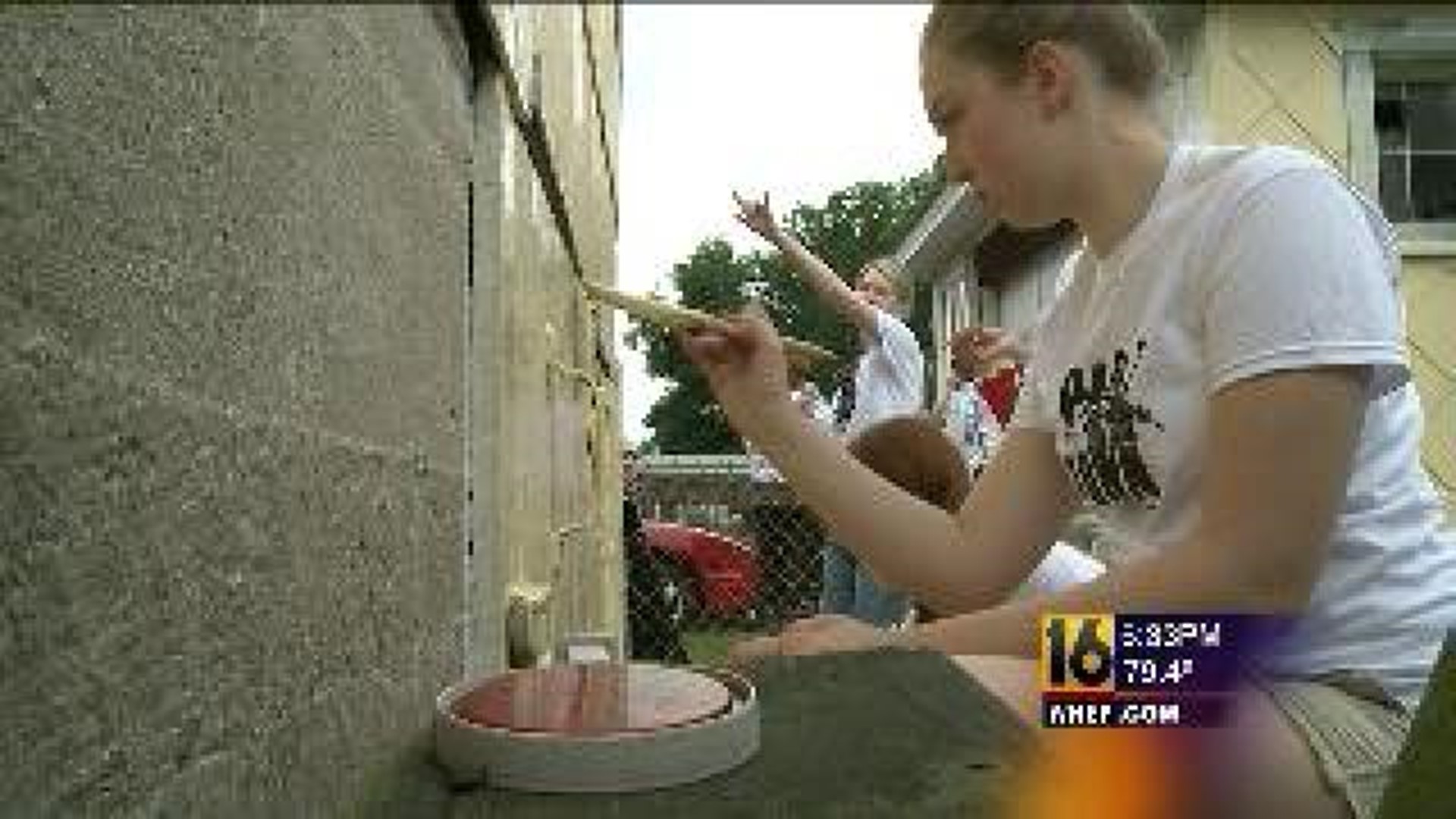 Volunteers Spruce Up Homes In Scranton