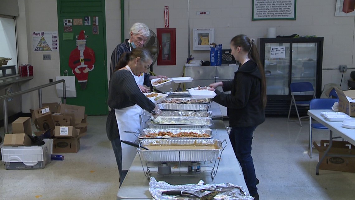 Annual community Christmas dinner held in Scranton | wnep.com