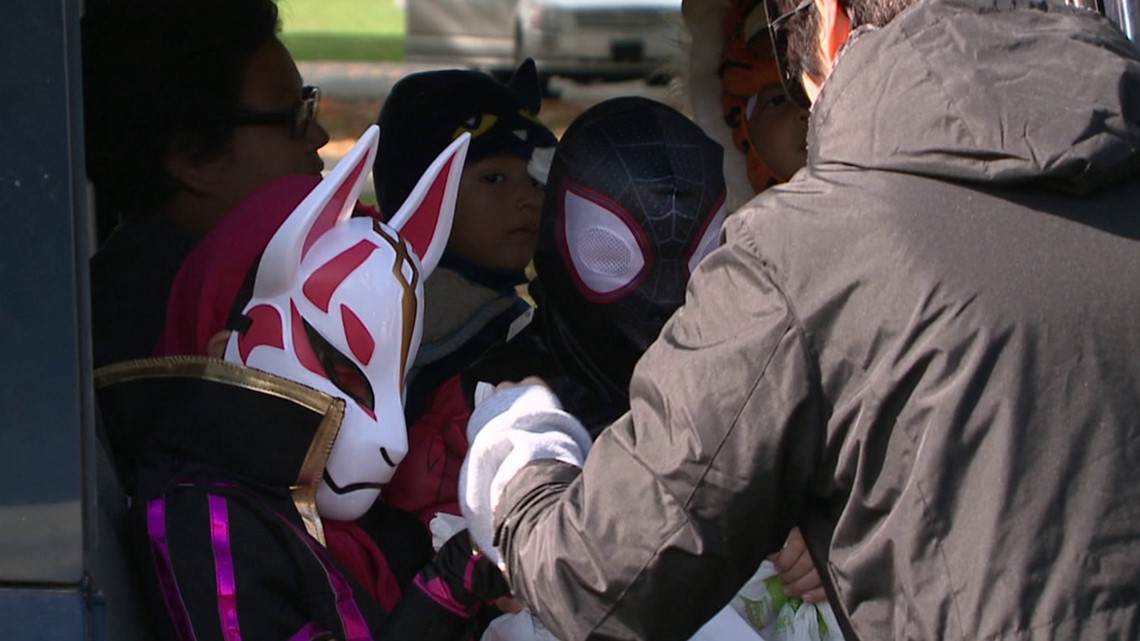 Drive-thru Halloween party held in Scranton