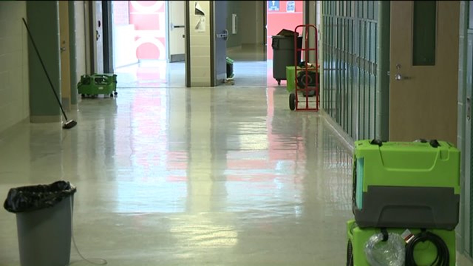 Dallas High School Will Open Monday After Broken Pipe, Flooding