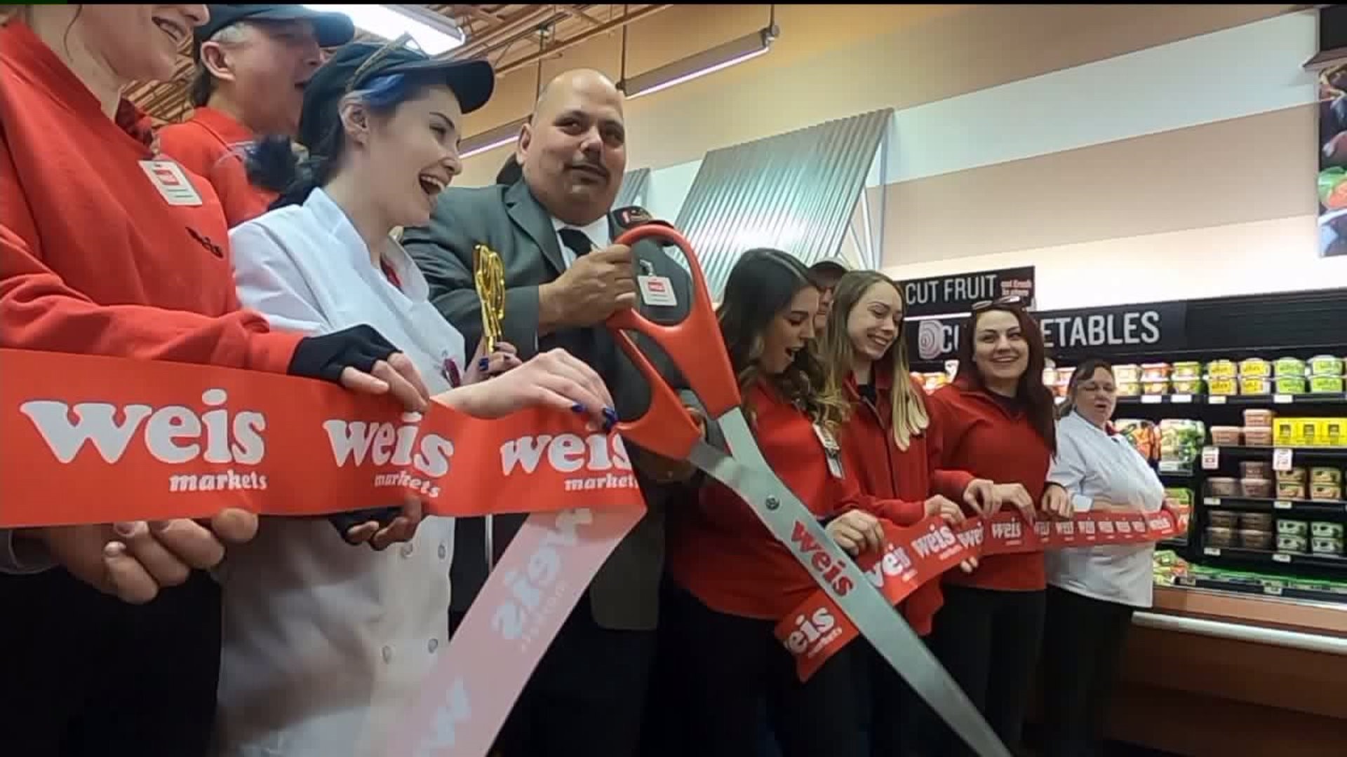 New Weis Markets Store Opens in Back Mountain