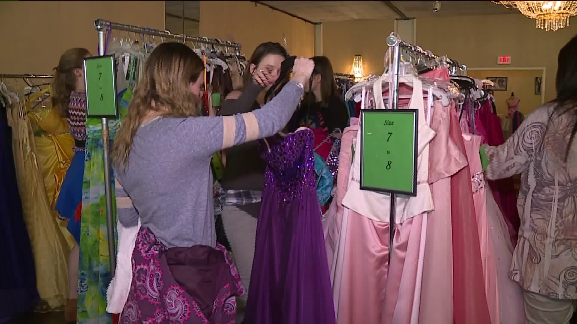 Annual Dress Event Plays `Fairy Godmother` for Prom-bound Girls