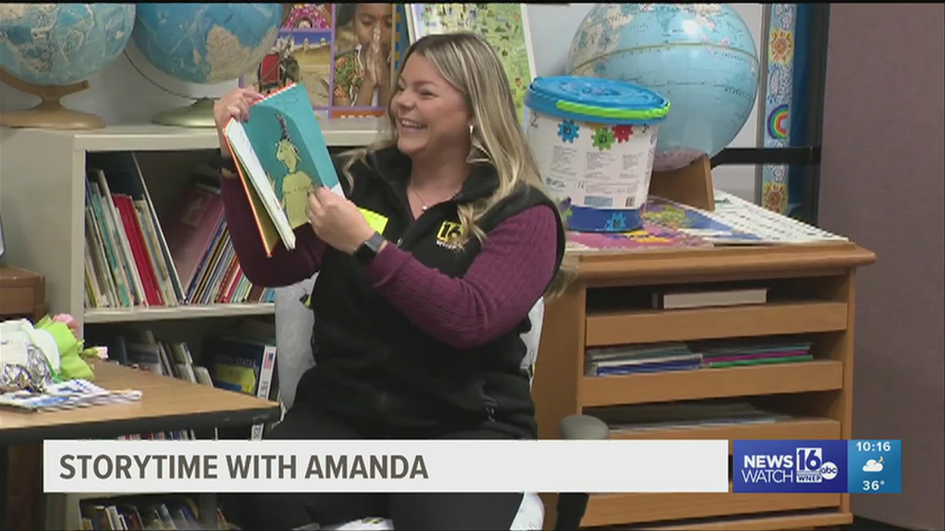 Newswatch 16's Amanda Eustice takes part in Read Across America in the Poconos