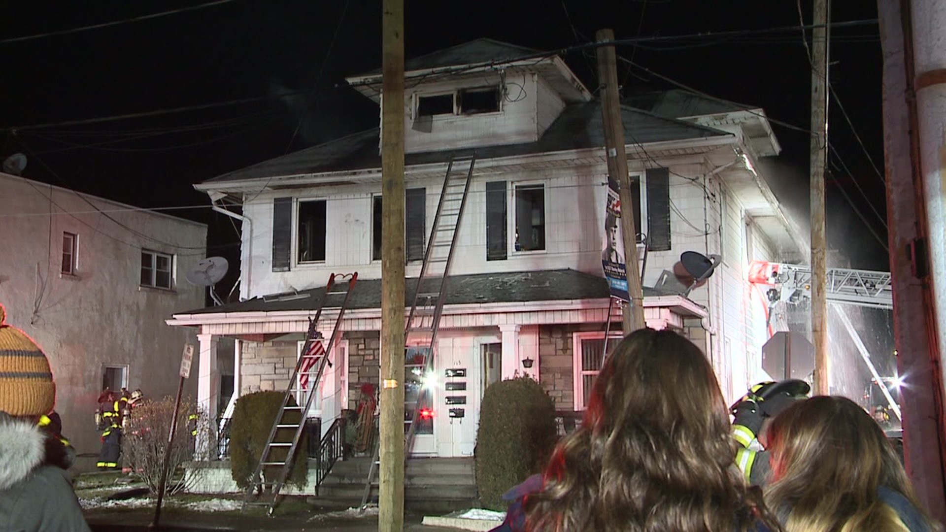 The building on Oak Street housed three apartments.