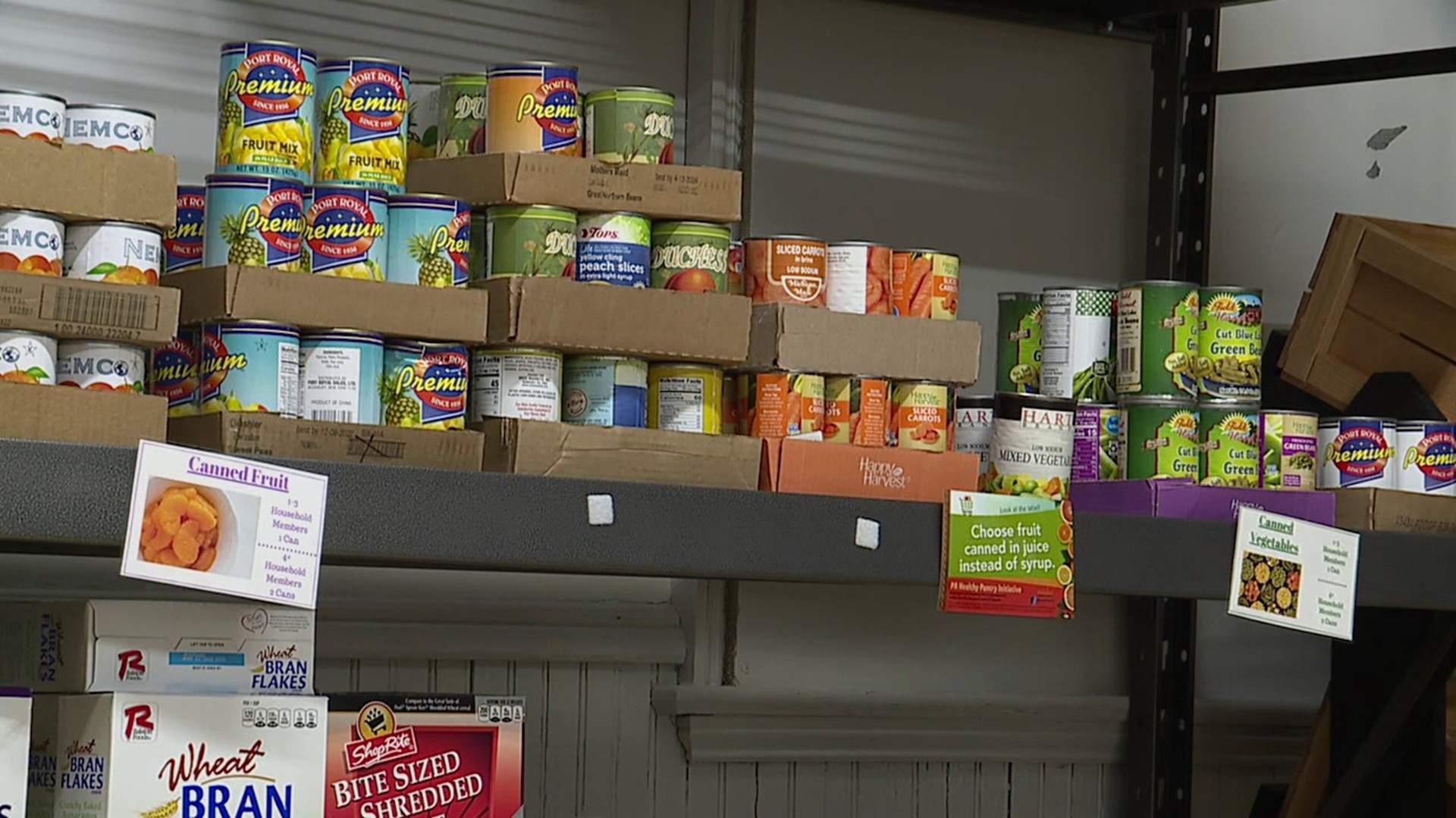 Hannah Burke is leading a campaign to feed the hungry in her community.