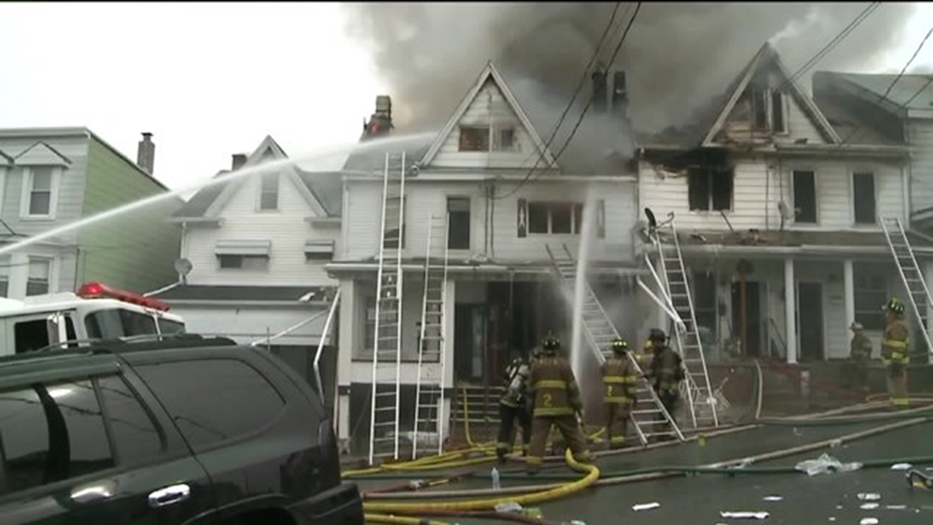 Flames Hit Row Homes in Mount Carmel
