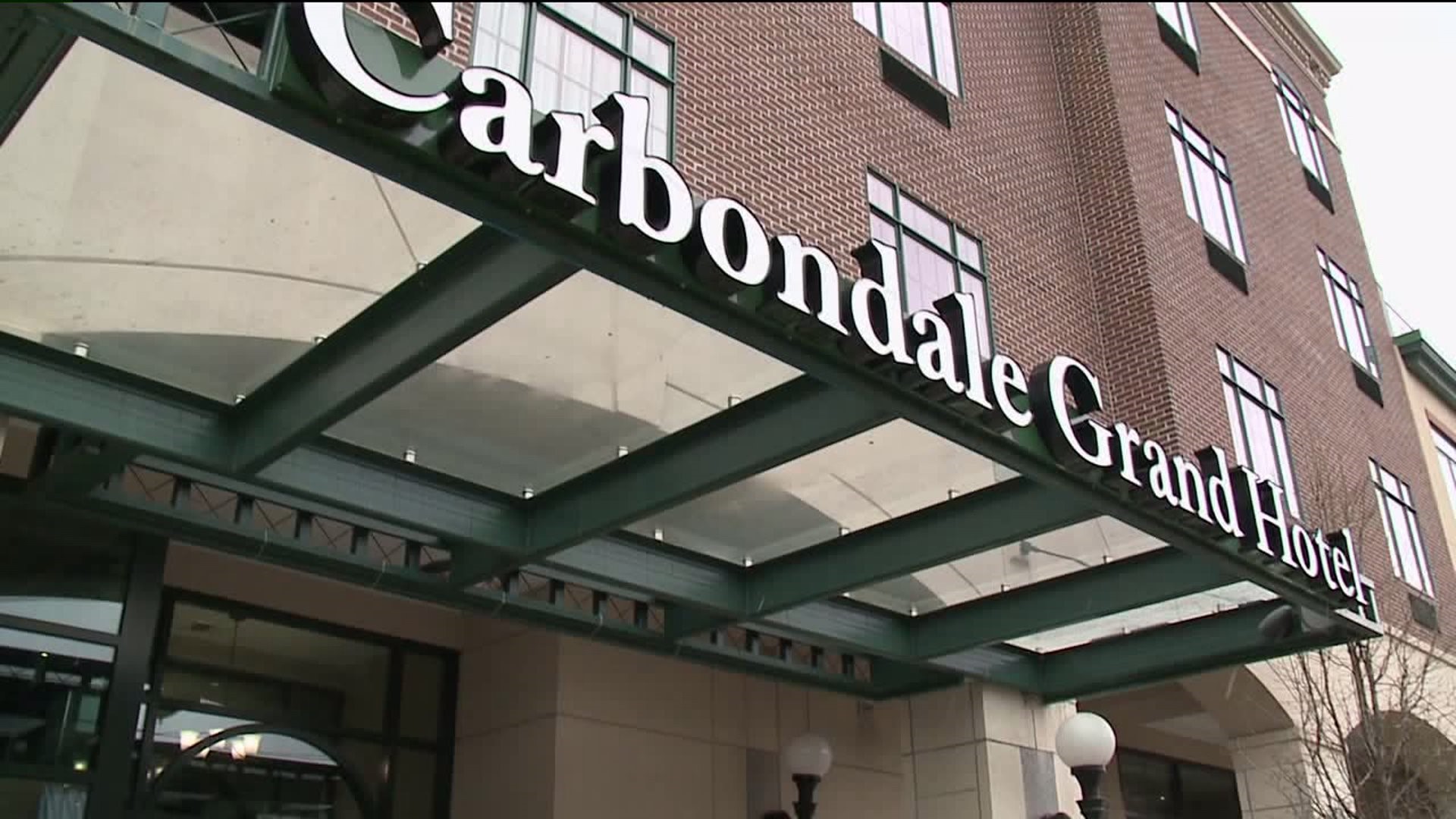 Carbondale Hotel Getting Makeover
