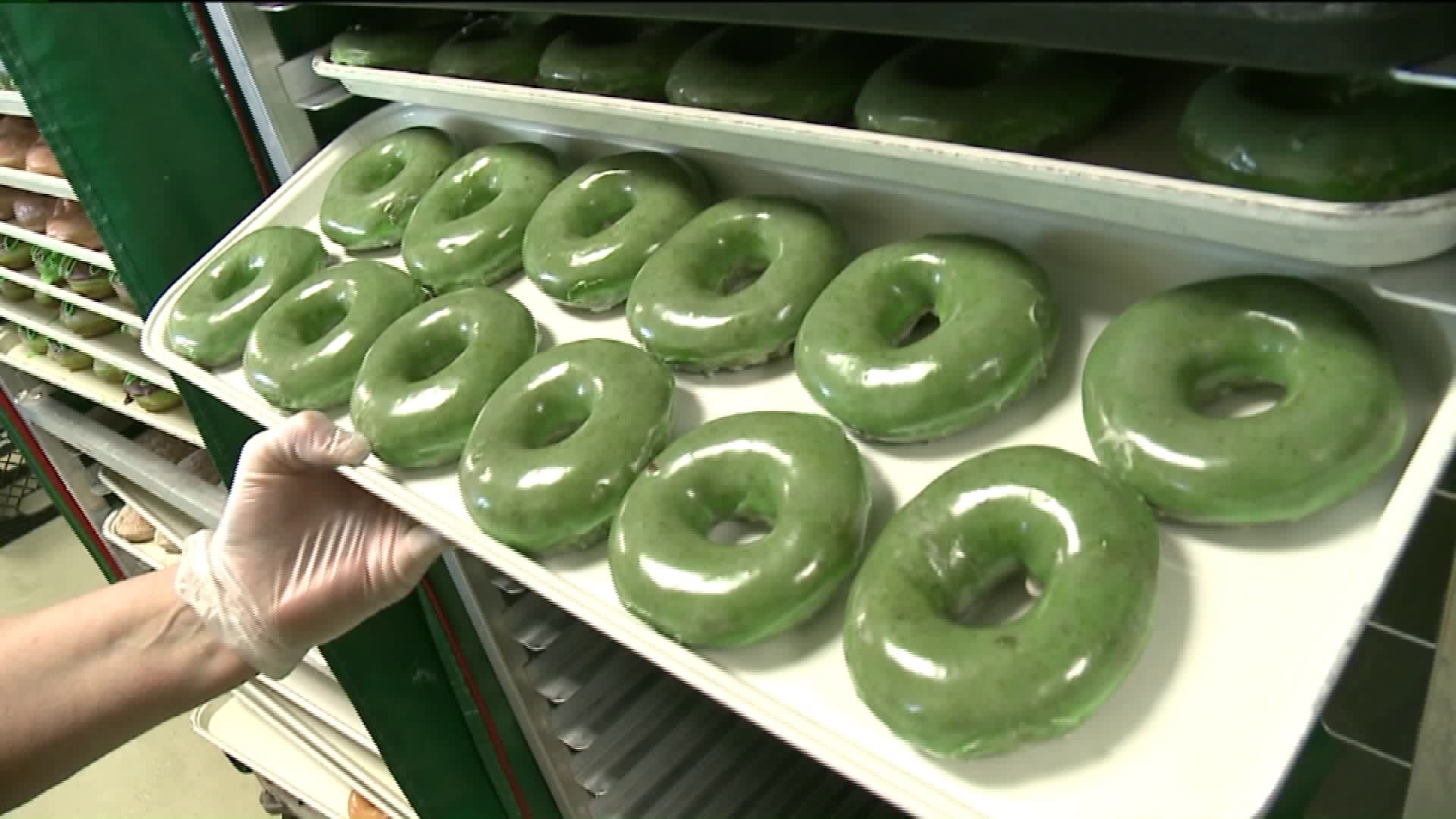 Doughnut Shop Goes Green for St. Patrick`s Day