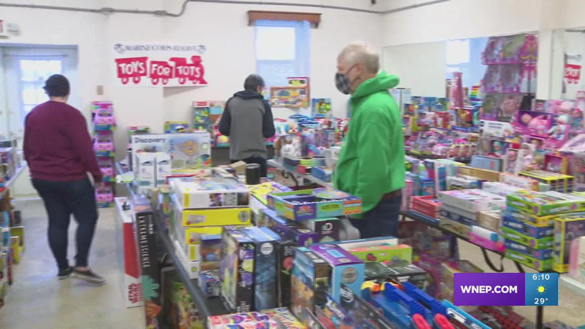 It was the first day of toy distribution at Pleasant Valley Ecumenical Network in Brodheadsville for families in need. Newswatch 16's Emily Kress has the story.