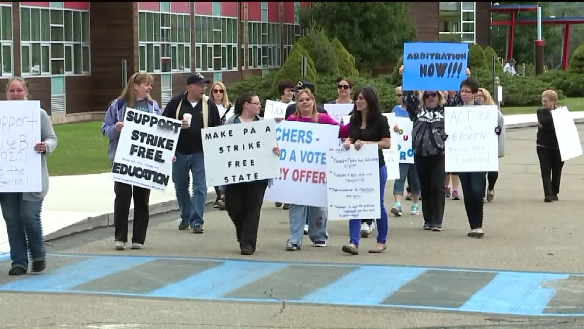 Parents Stage Protest in Dallas School District
