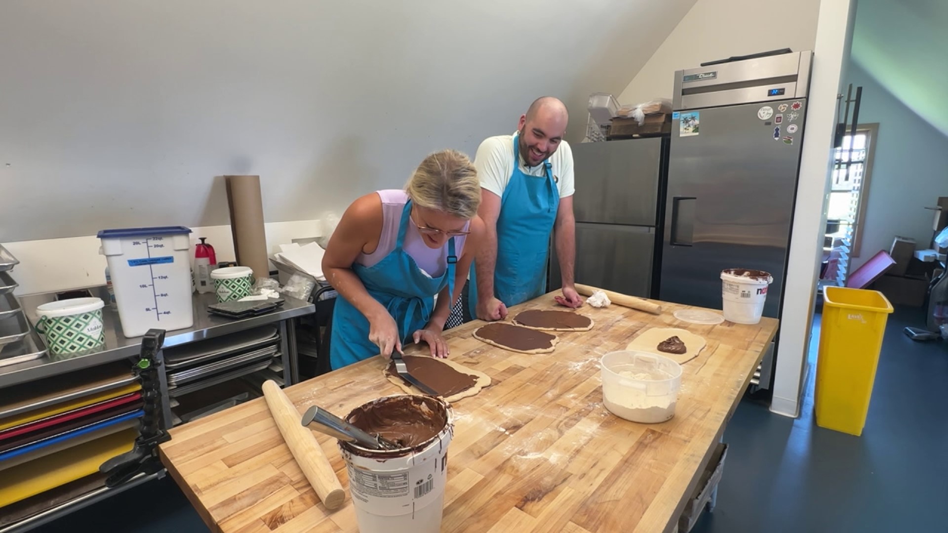 Newswatch 16's Chelsea Strub checks out the process of making an Eastern European Jewish dessert bread.