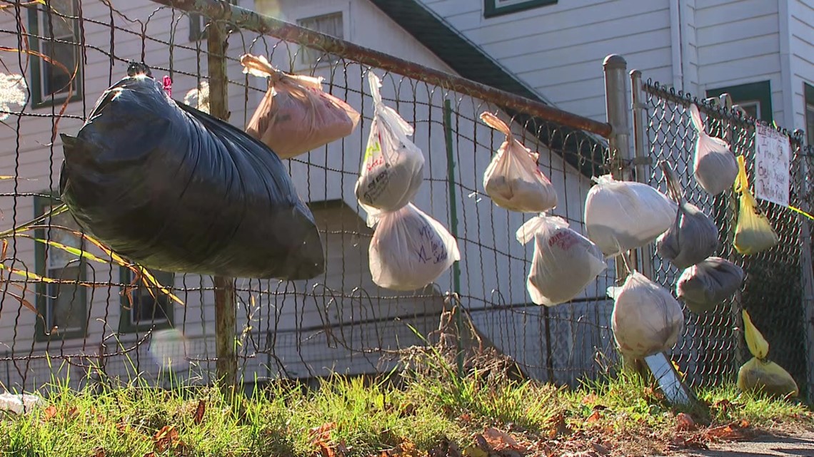 Bloomsburg Giving Fence offer free items to keep you warm - Vimarsana News