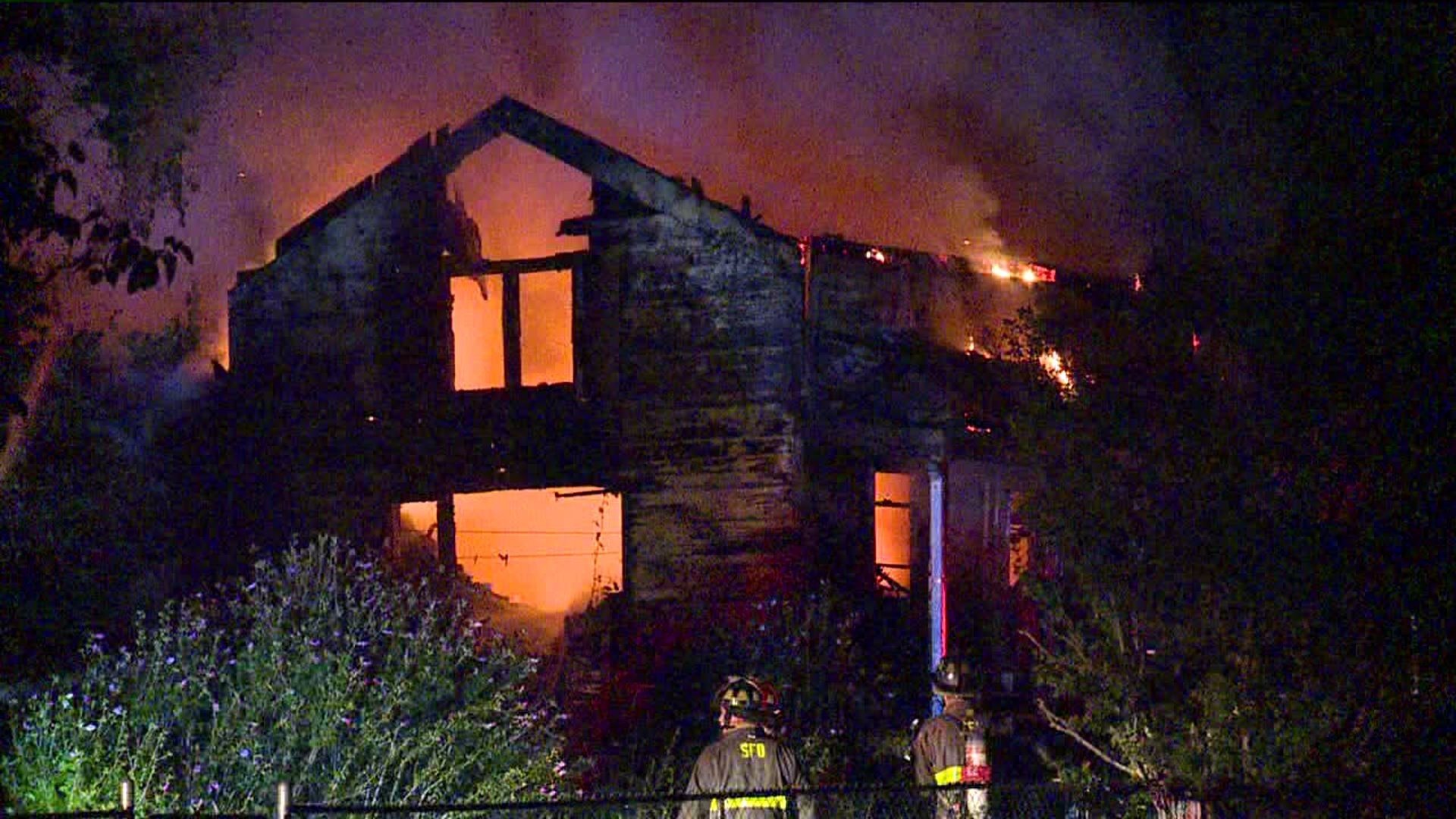 Early Morning Fire Destroys Vacant Building
