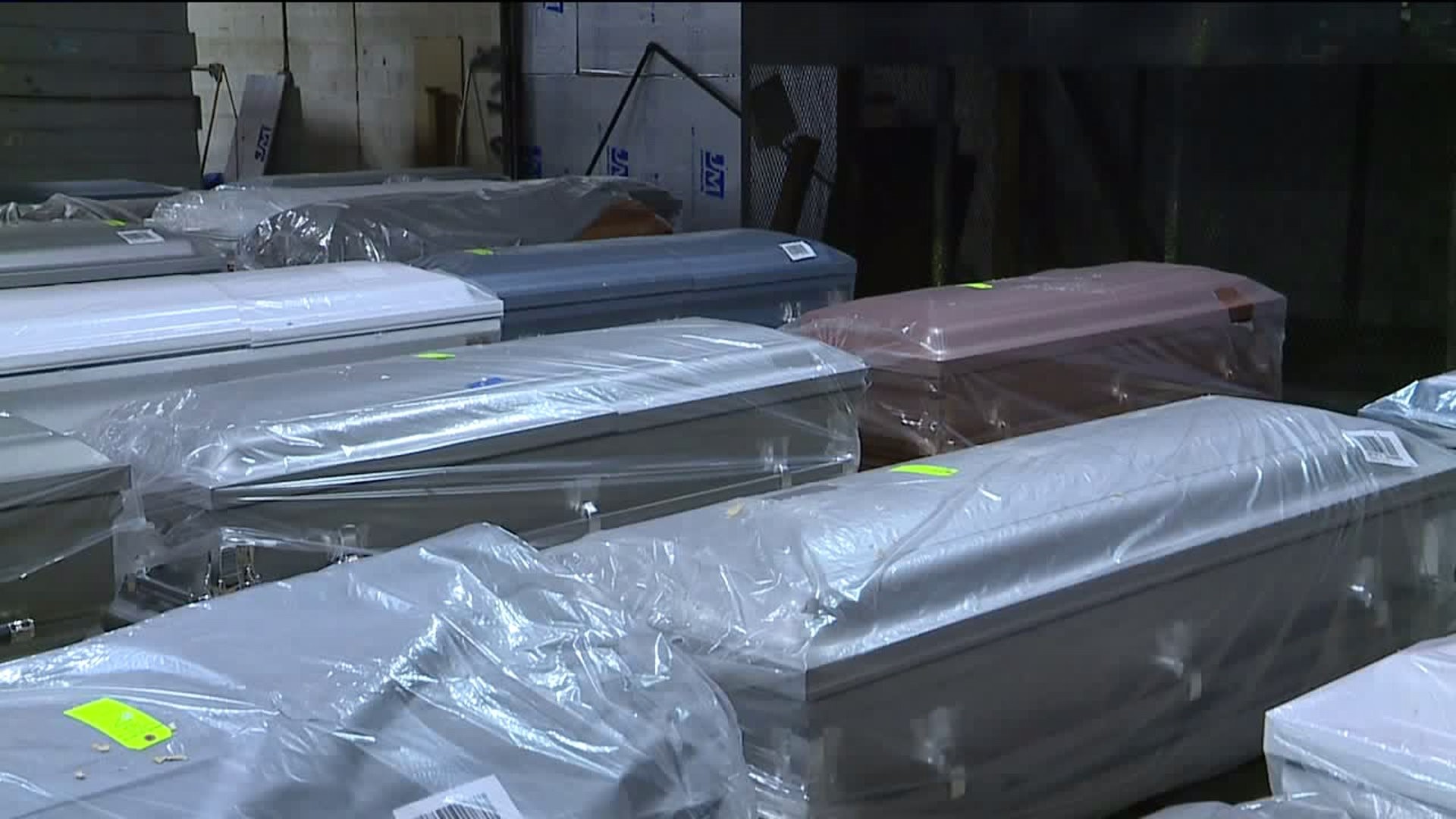 Casket Auction Takes Place in Dunmore