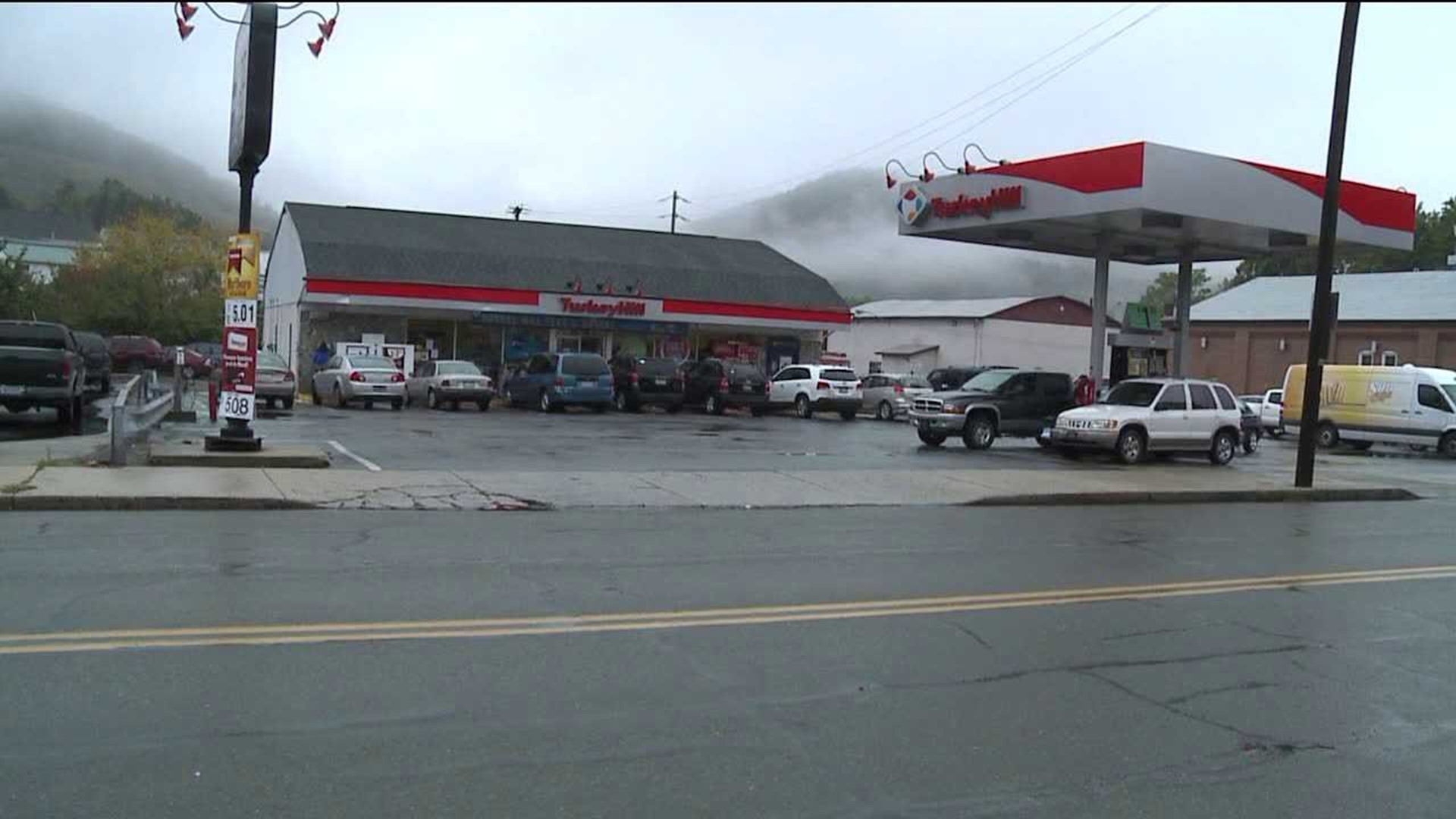 Employee Falls Through Ceiling of Turkey Hill