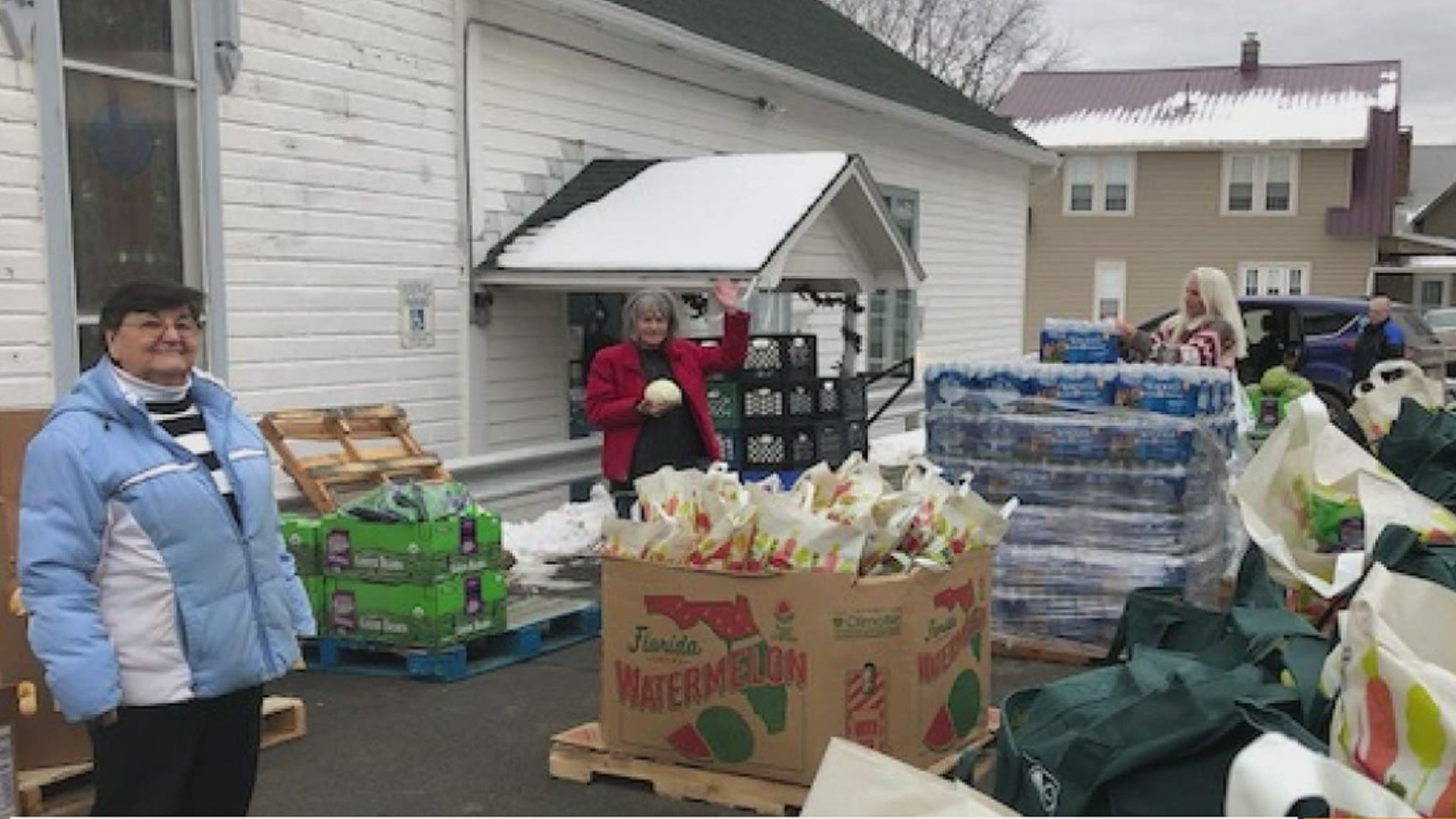 Workers at food pantries expect numbers to continue to rise.
