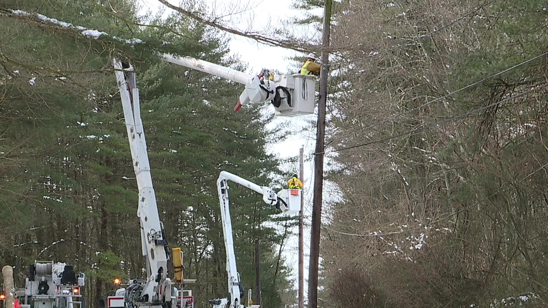 Newswatch 16's Mackenzie Aucker spoke with a resident who is ready for the power to come back on.