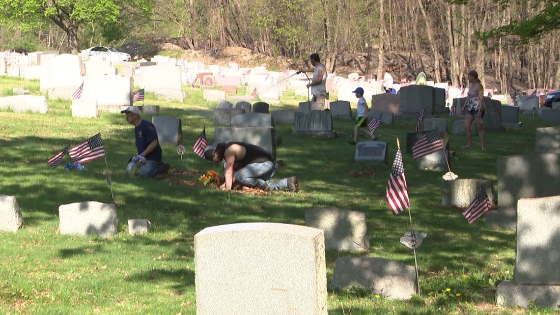 First responders clean up cemetery after brush fire - Vimarsana News