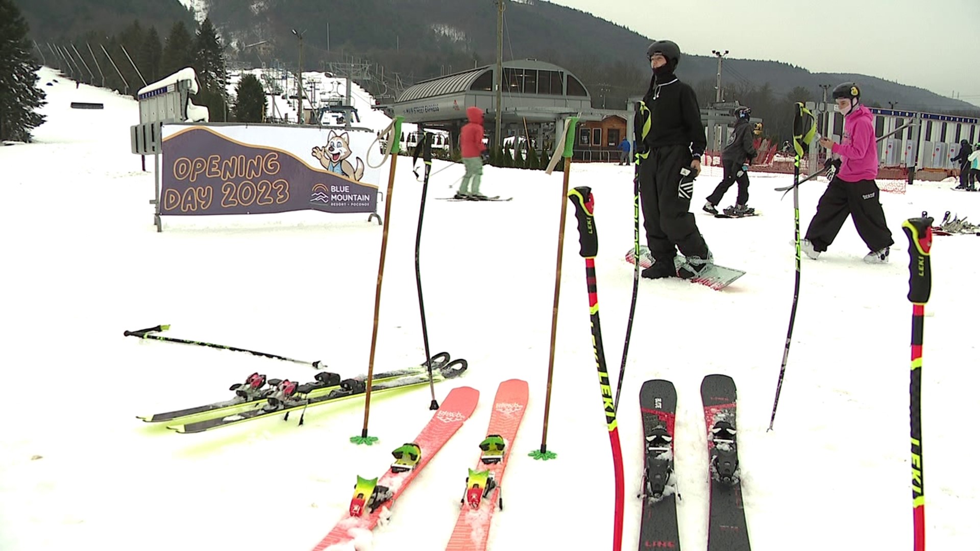 Skiers and snowboarders lined up Friday morning in the Poconos, ready to shred for the first time this season.