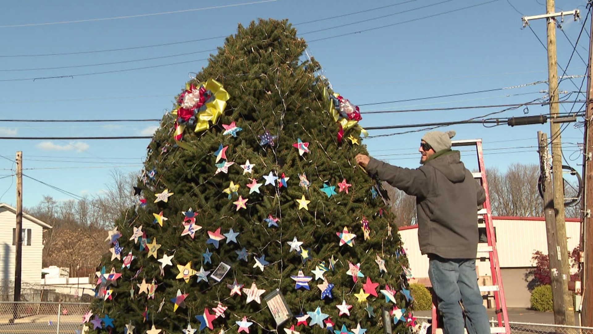 Folks in Edwardsville spent Saturday decorating and honoring those who serve our country as part of the Warrior Tree Project.