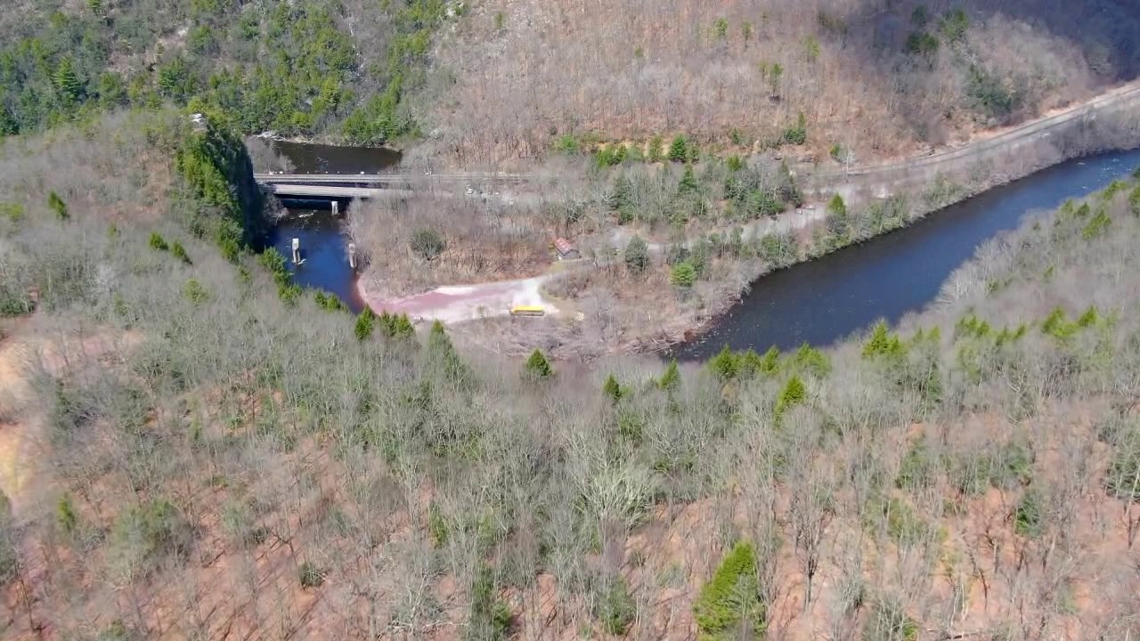 Crews work to rehabilitate Glen Onoko Falls Trail