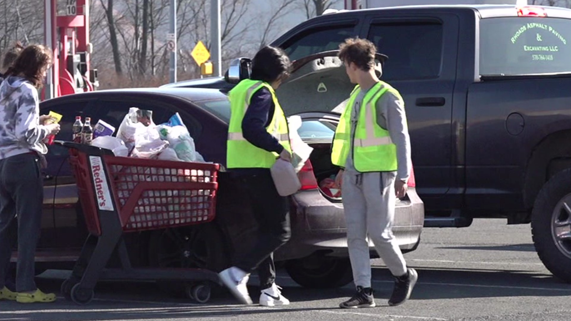 Students at the Schuylkill Technology Center spent their last day before Thanksgiving break lending a helping hand at grocery stores in the county.