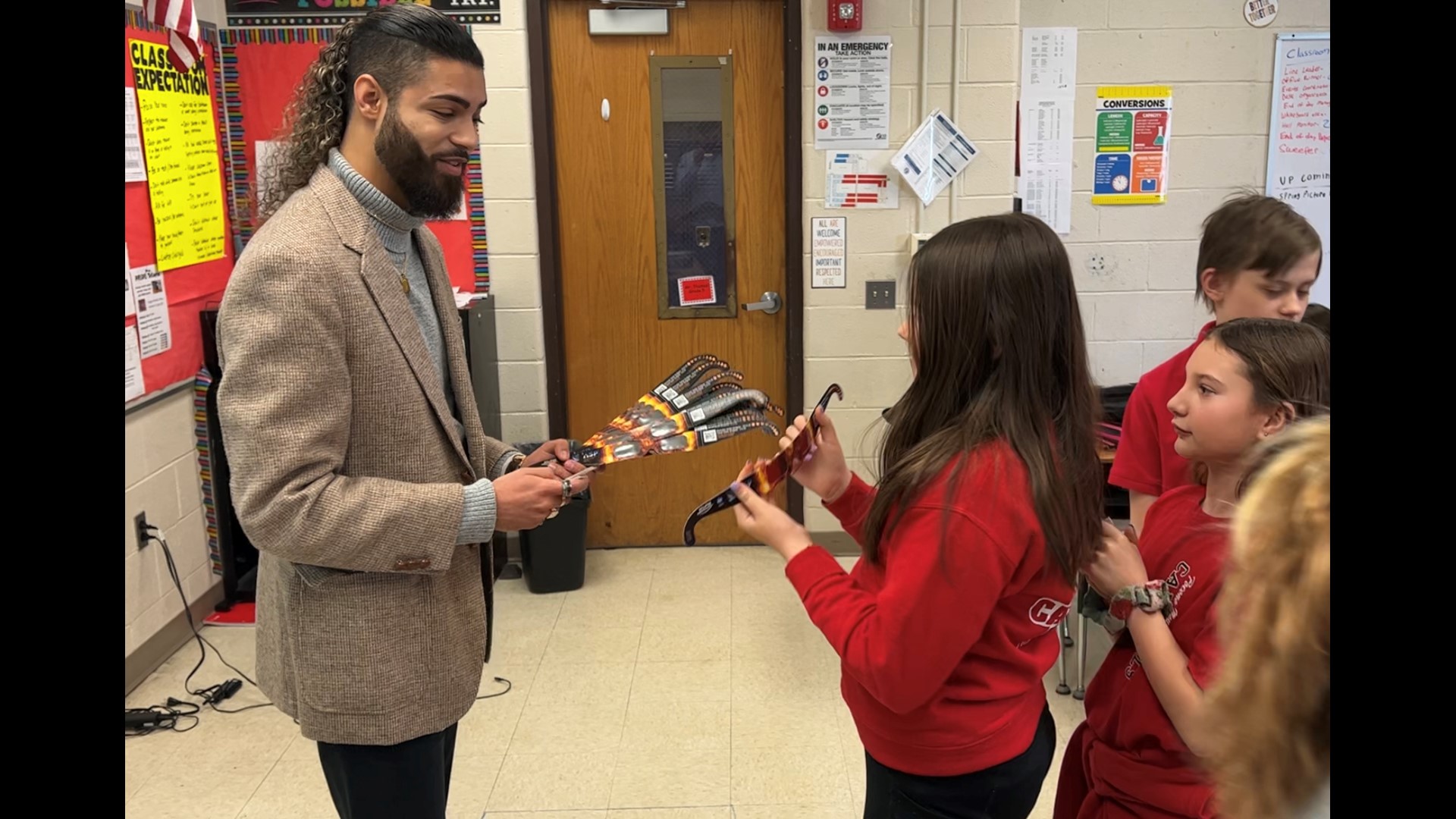 Stormtracker 16 Meteorologist Jeremy Lewan visits Swiftwater ...