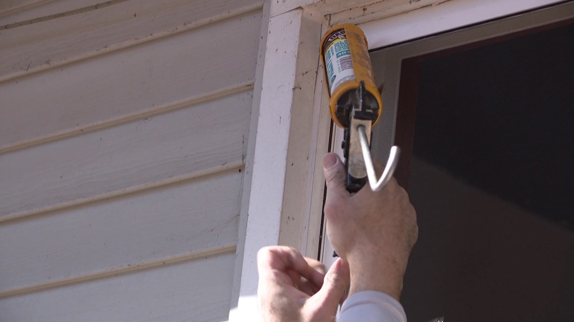 Habitat for Humanity helps family replace windows - Vimarsana News