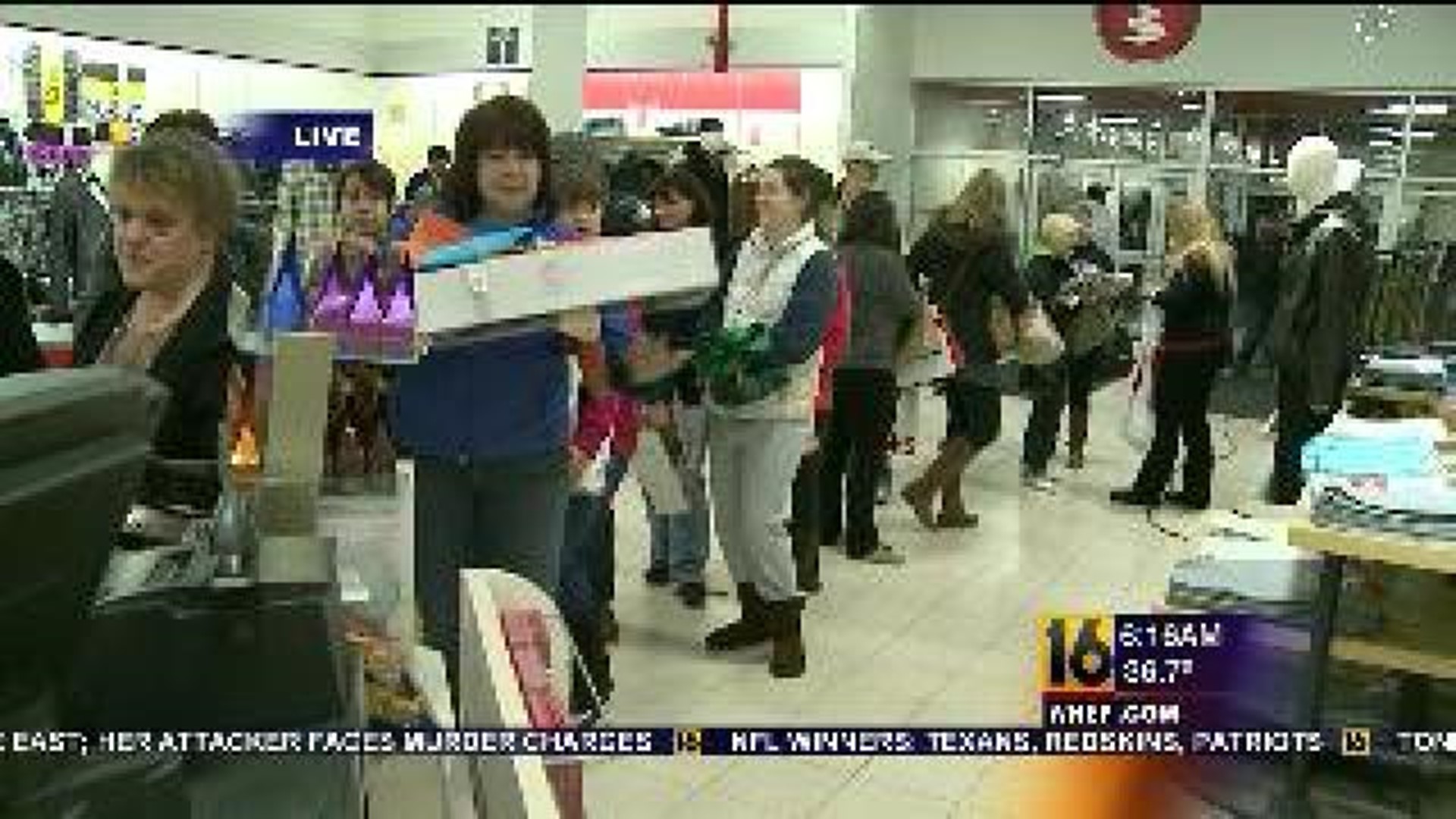 Black Friday: Shoppers Swarm JCPenney