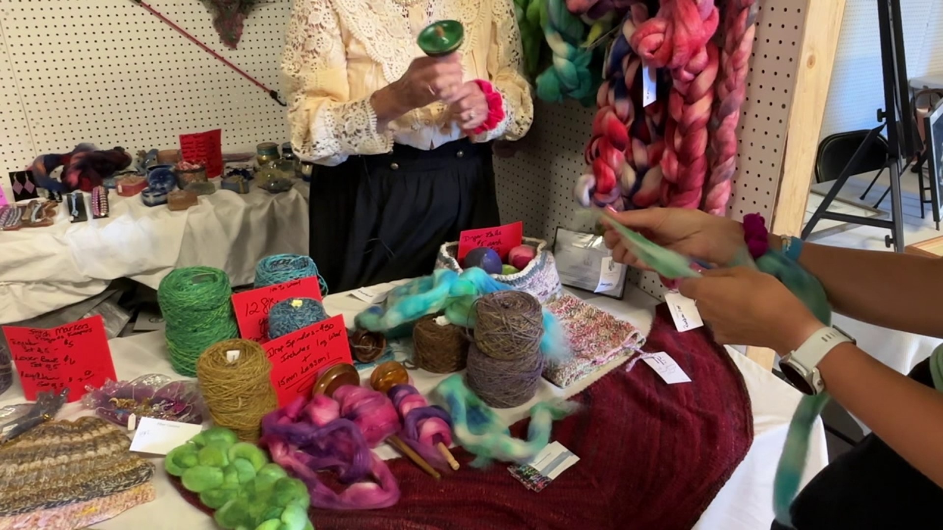 Newswatch 16's Chelsea Strub checks out the process of spinning wool.