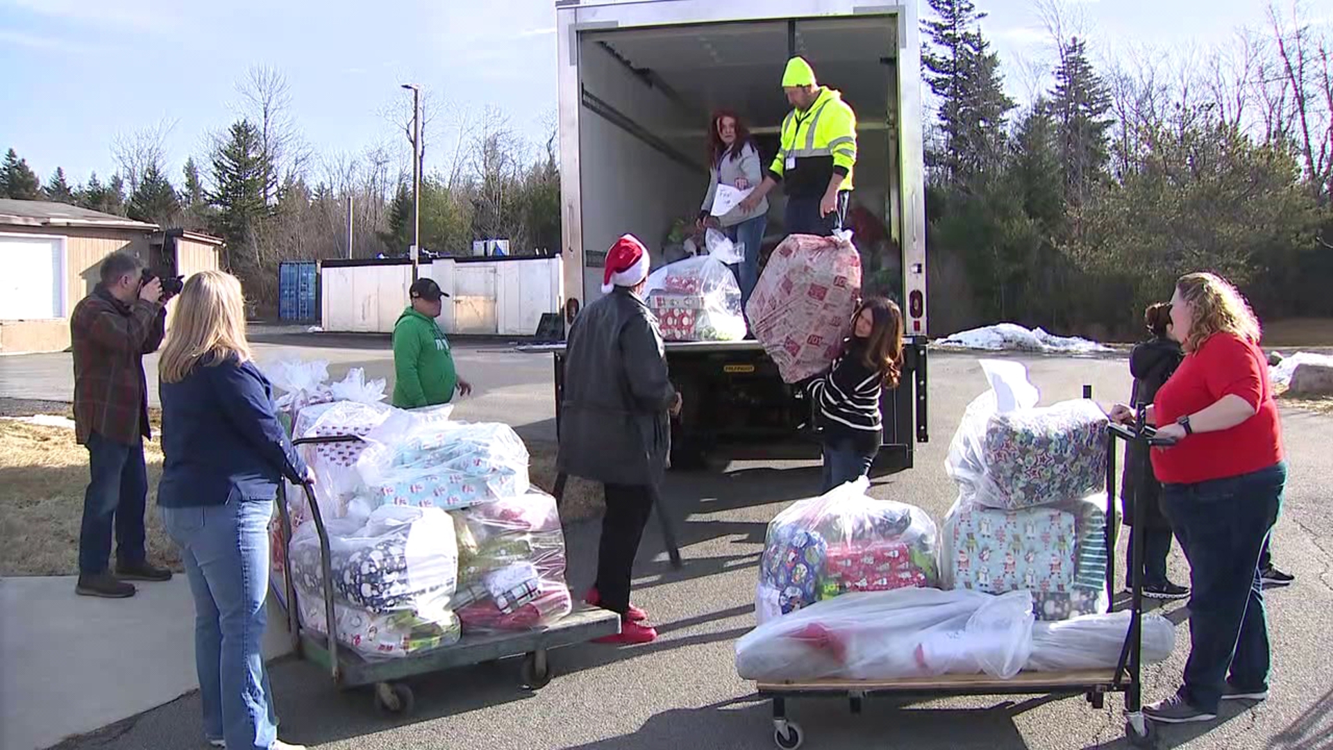 Dozens of families in Monroe County are getting a helping hand this Christmas.