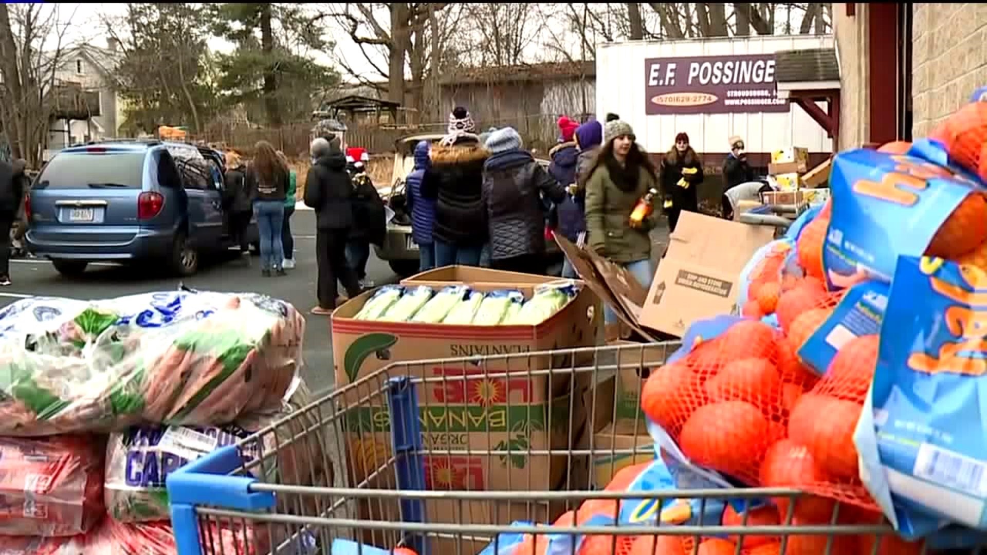 East Stroudsburg Salvation Army Help Families with Holiday Feasts