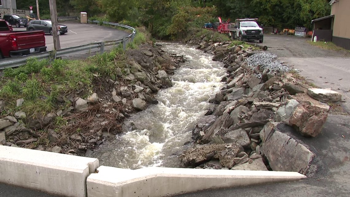 DPW crews clear drains, debris to prevent more flooding in South Abington Township - Vimarsana News