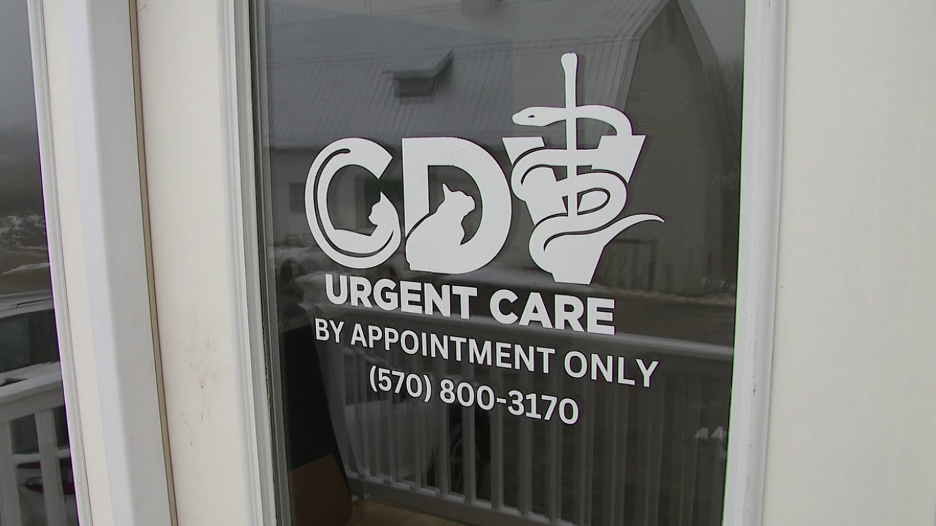 CDV Urgent Care offers after-hours services for pets in need of urgent, but not emergency medical attention.