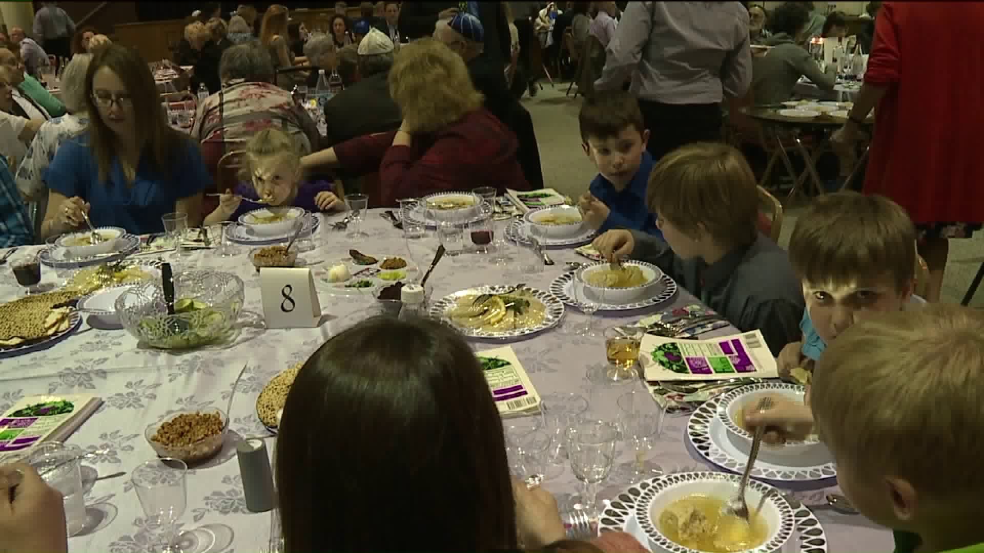 Seder Dinner in Wilkes-Barre Marks First Night of Passover
