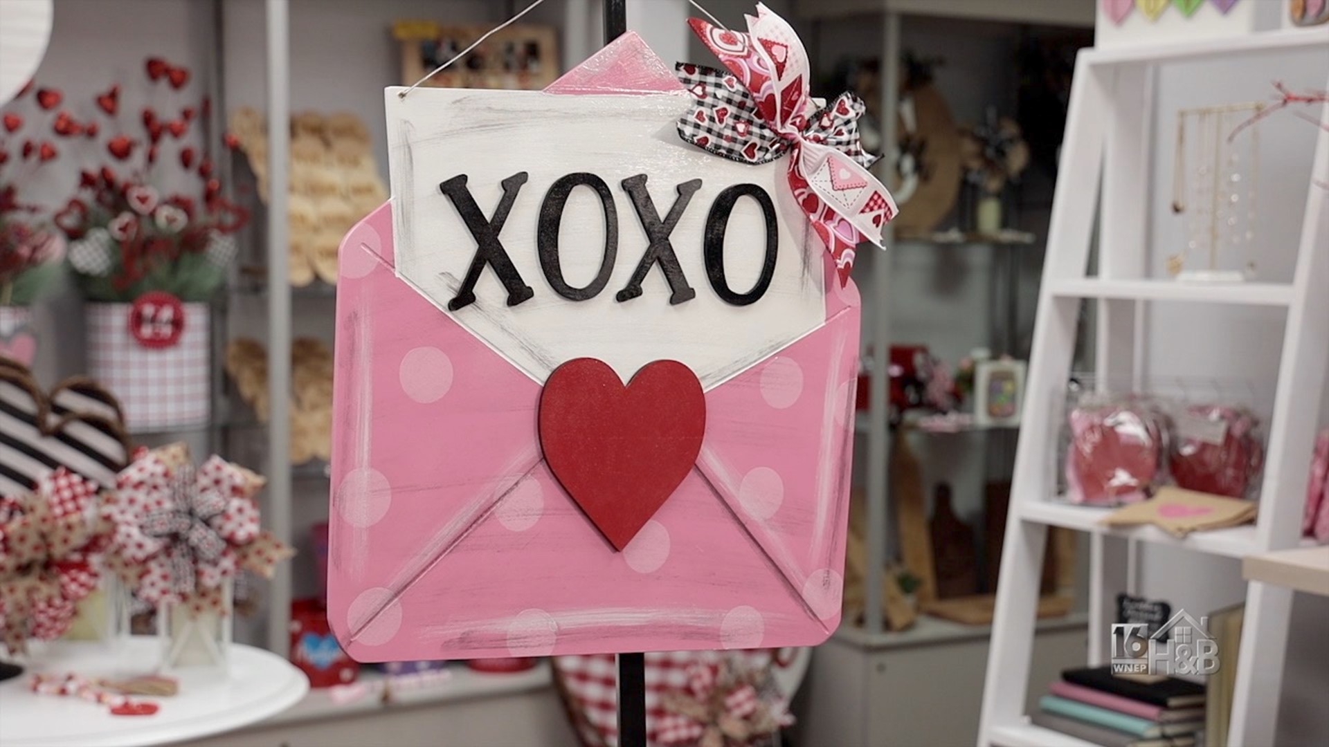 Make This Valentine Envelope Door Hanger