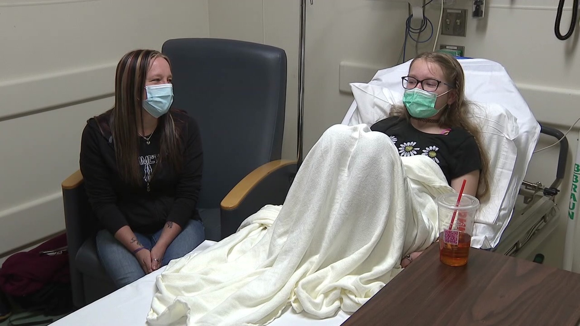 May is Crohn's Disease Awareness Month. Newswatch 16's Nikki Krize shows us how a teenager from Clarks Summit is managing her Crohn's symptoms.