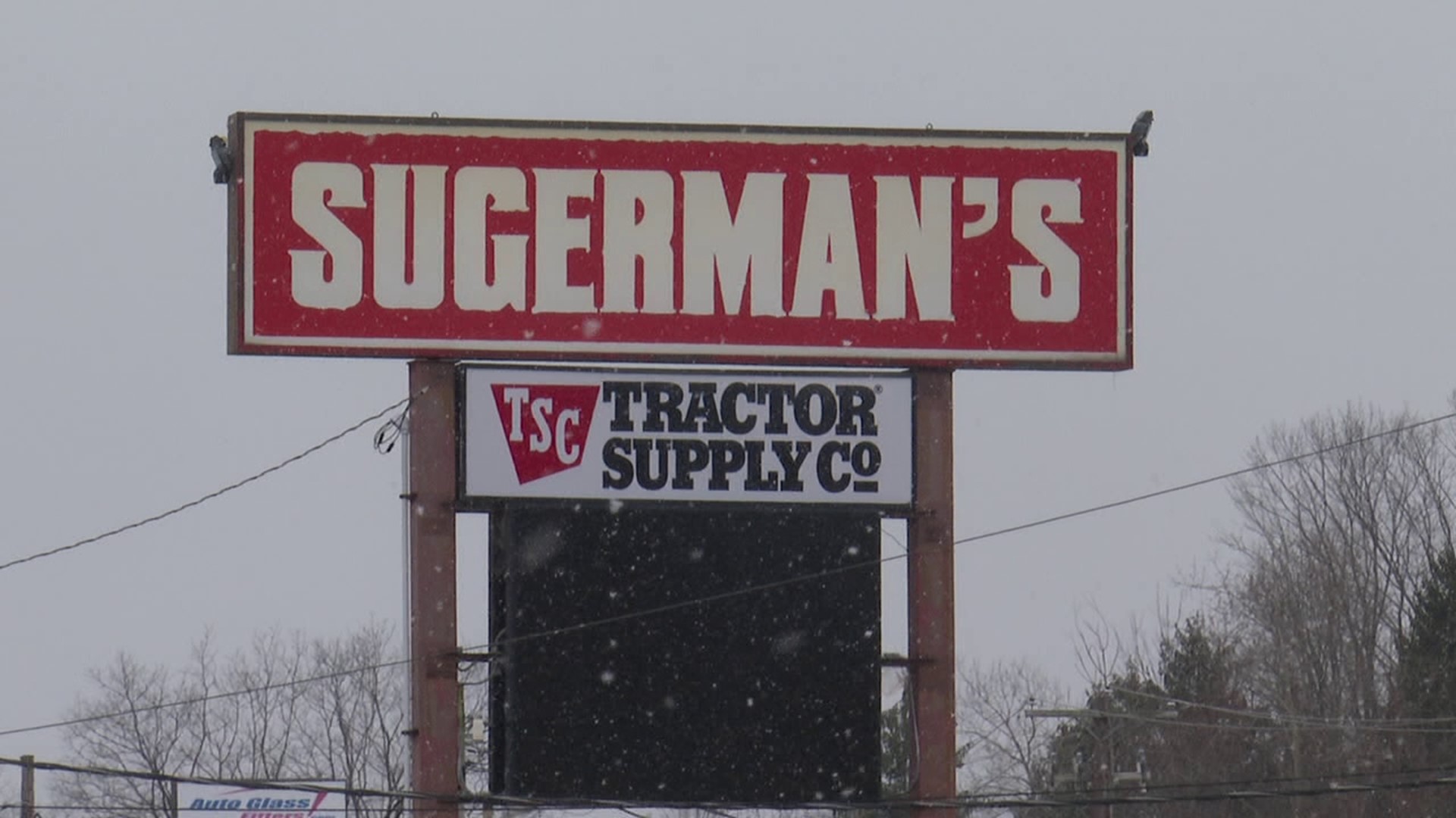 The flea market at the former Sugerman's department store will close its doors on April 24 due to building issues.