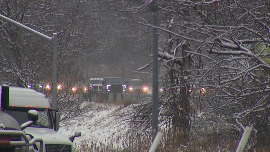 Snowy start to holiday travel in the Poconos