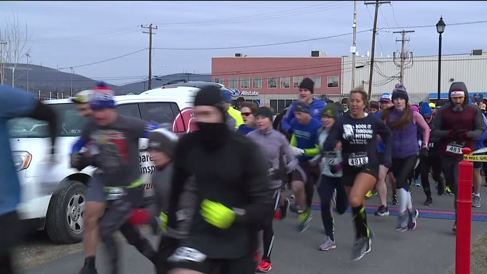 Runners 'Shiver by the River' in Scranton