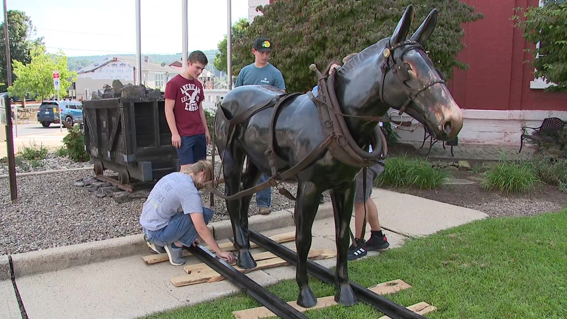 Danville's Heritage Festival is this weekend and one high school teacher is preparing by showcasing some four-legged helpers.