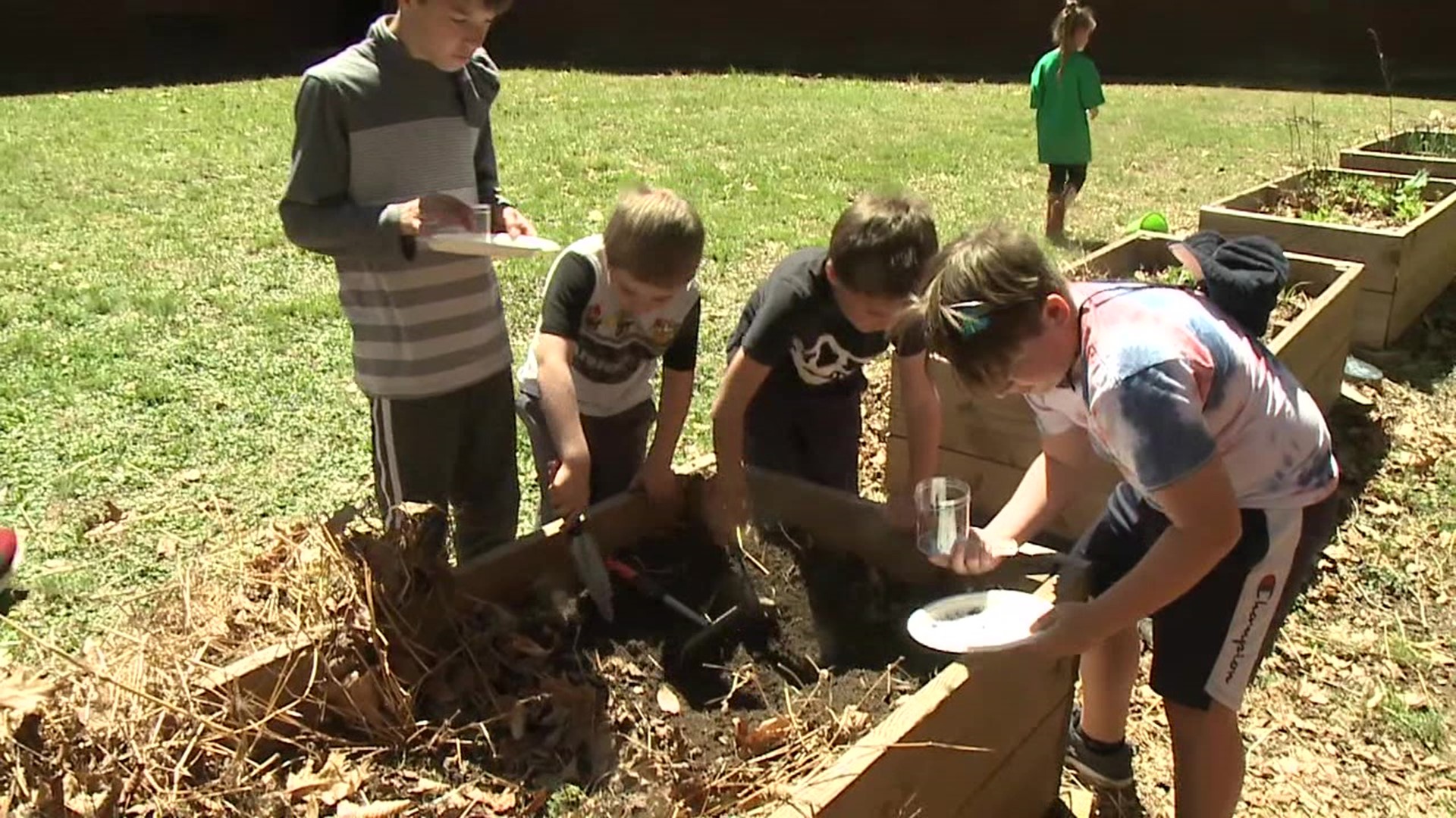 Lake-Noxen Elementary students spent the day learning about the great outdoors.