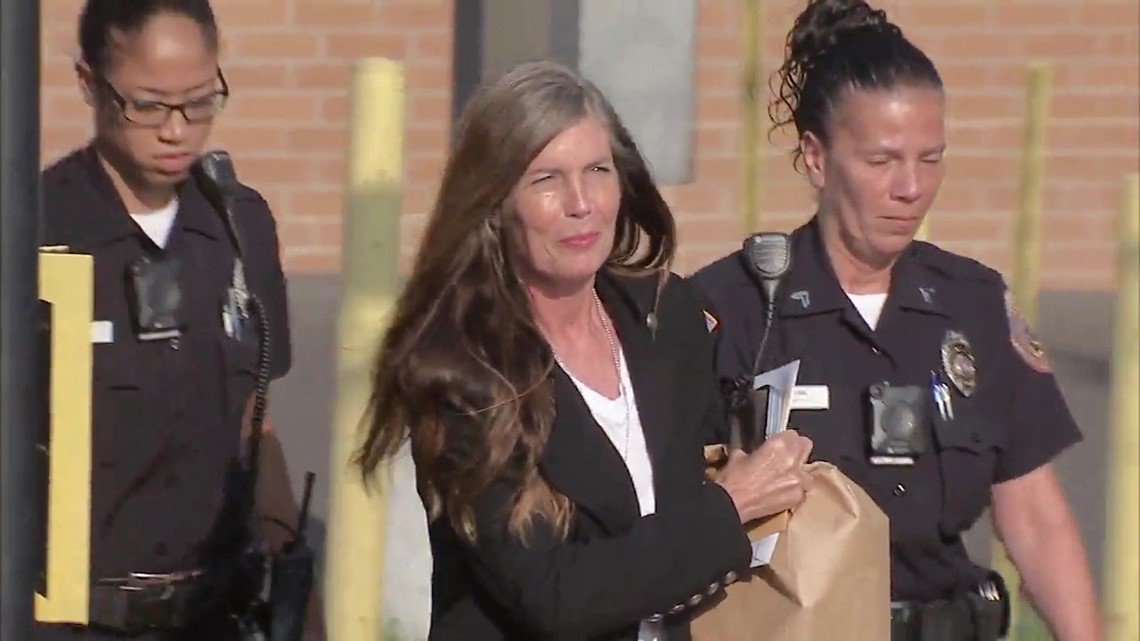 Former State Attorney General Kathleen Kane charged with DUI after crash