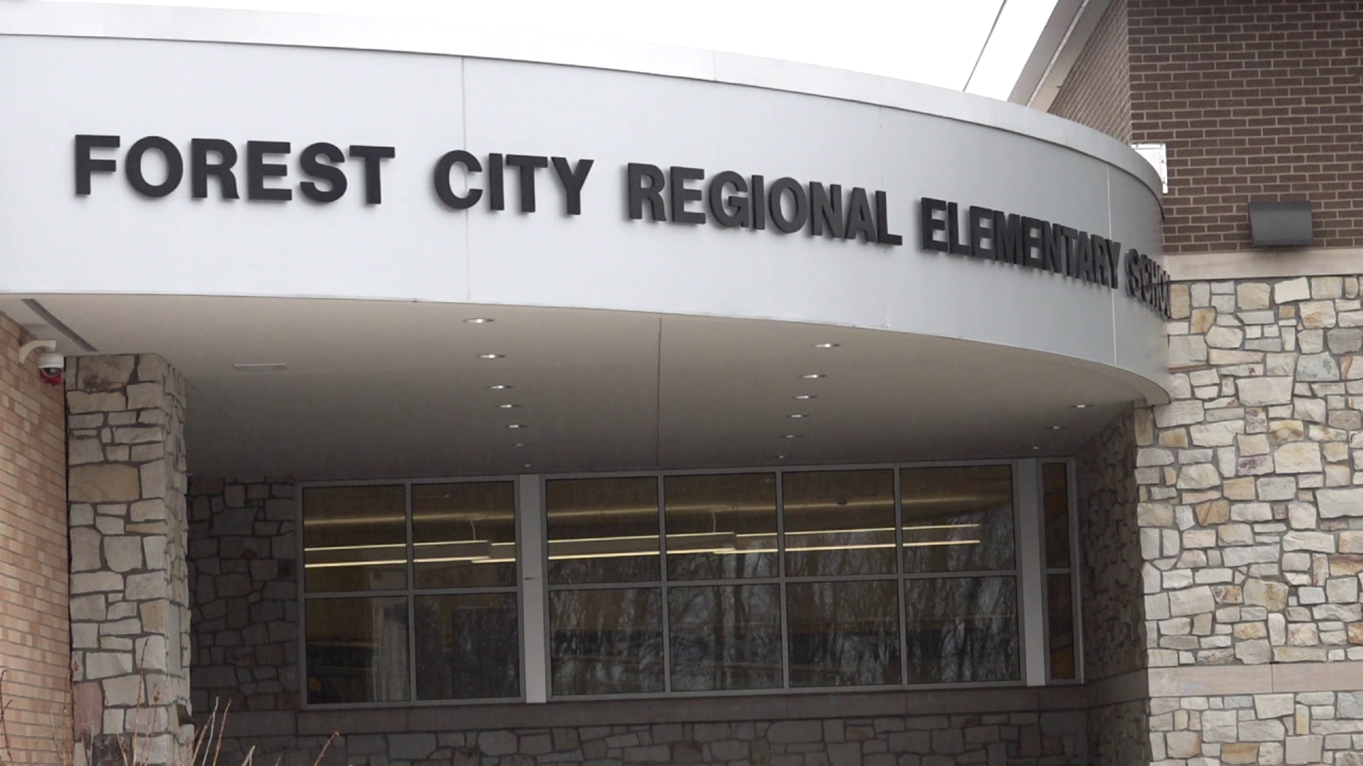 Freezing rain impacts schools across NEPA | wnep.com