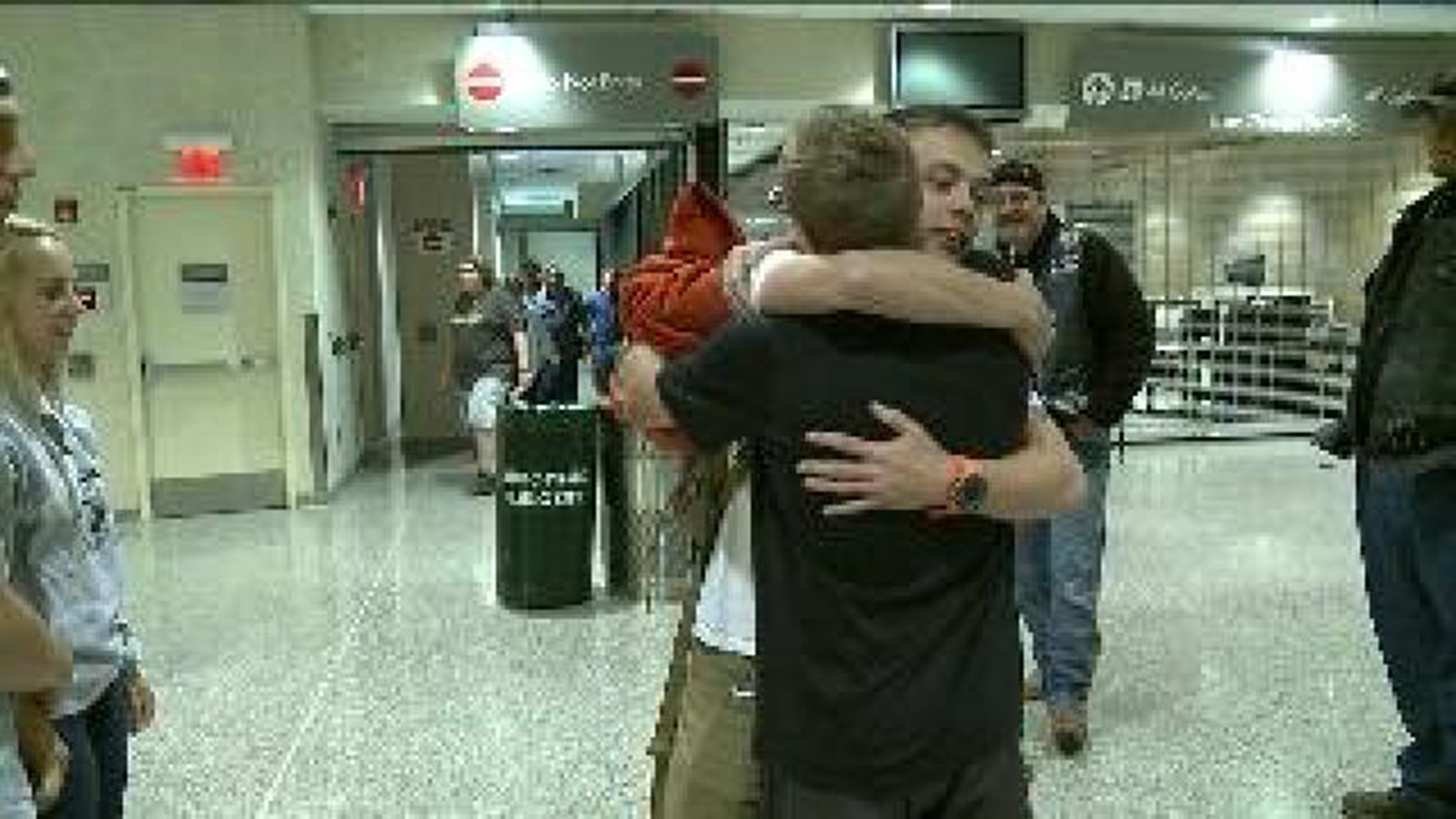Soldier Who Fought in Afghanistan Returns Home