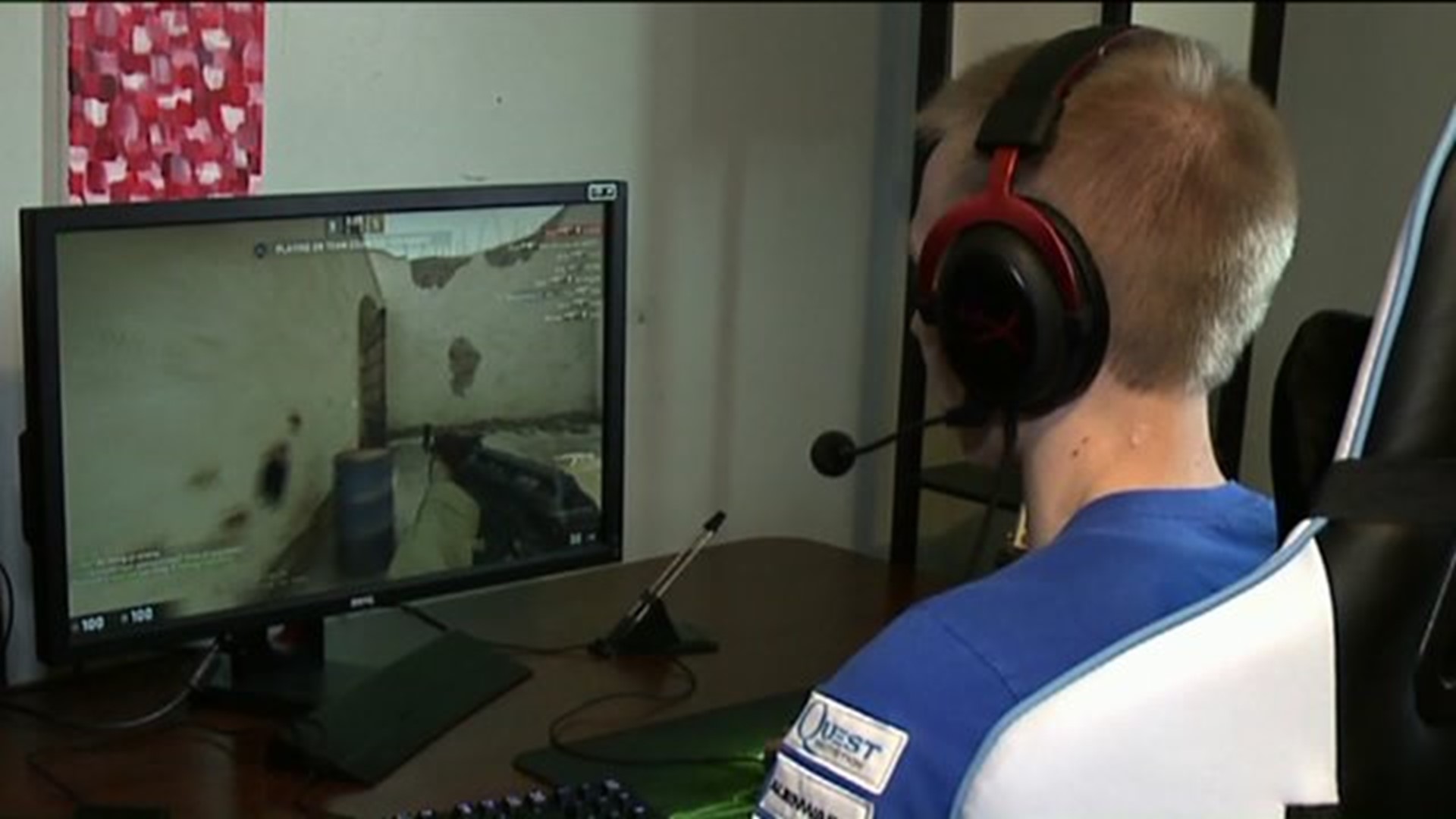 Carbondale Valedictorian Succeeds as Pro Video Gamer