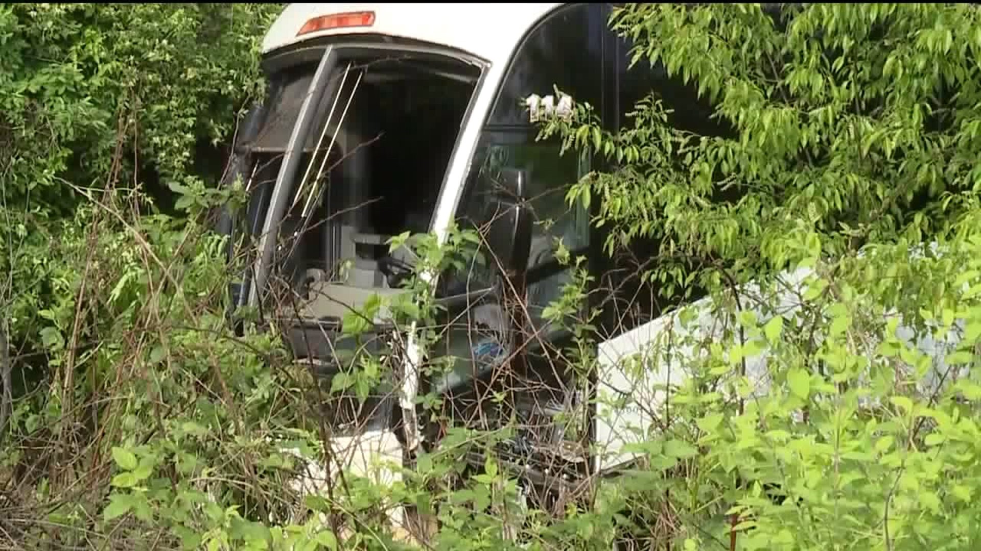 Bus Carrying Students Crashes on I-80