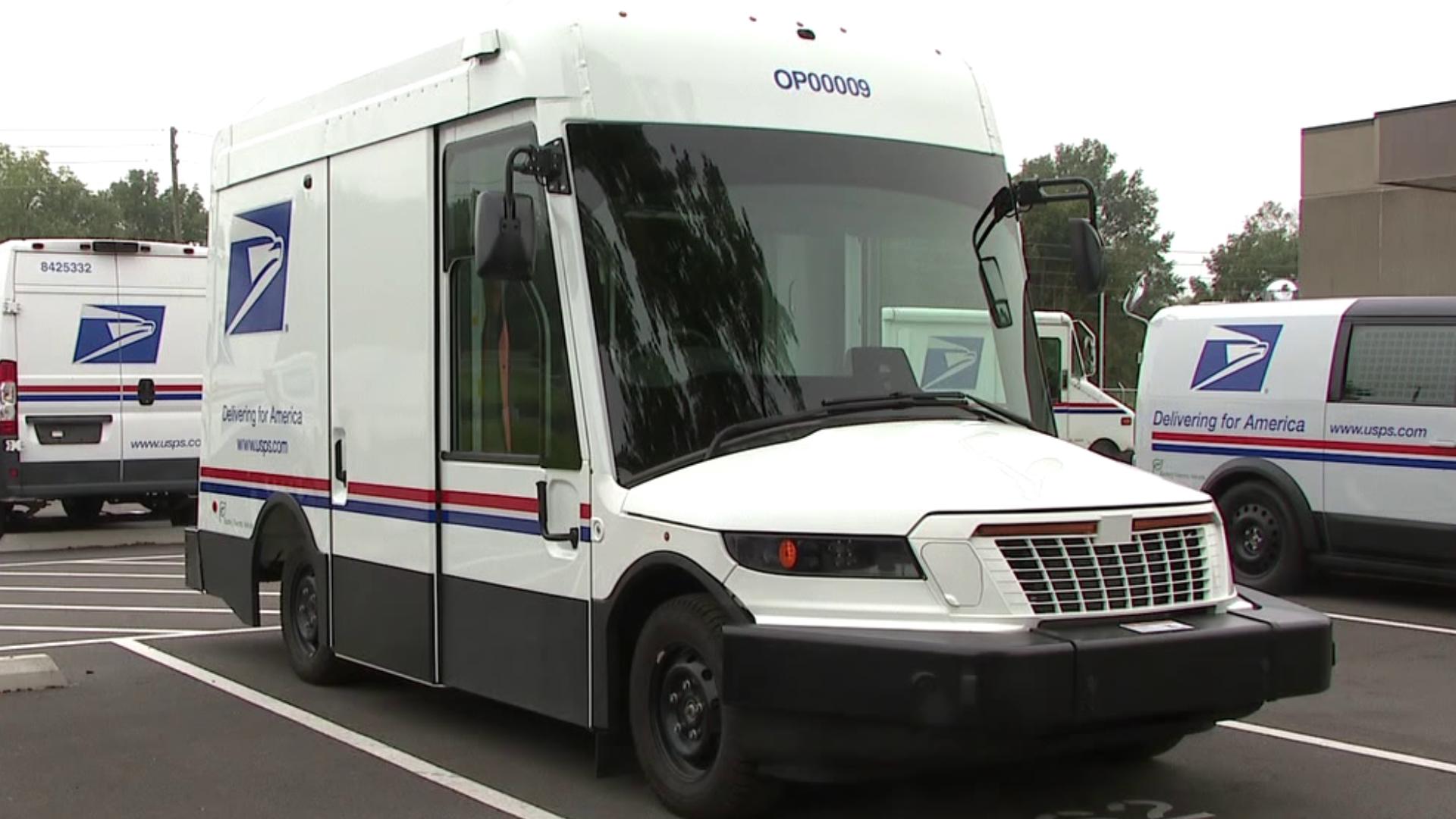 Newswatch 16's Mackenzie Aucker stops by to check out the new vehicles that will modernize the way postal workers get around.